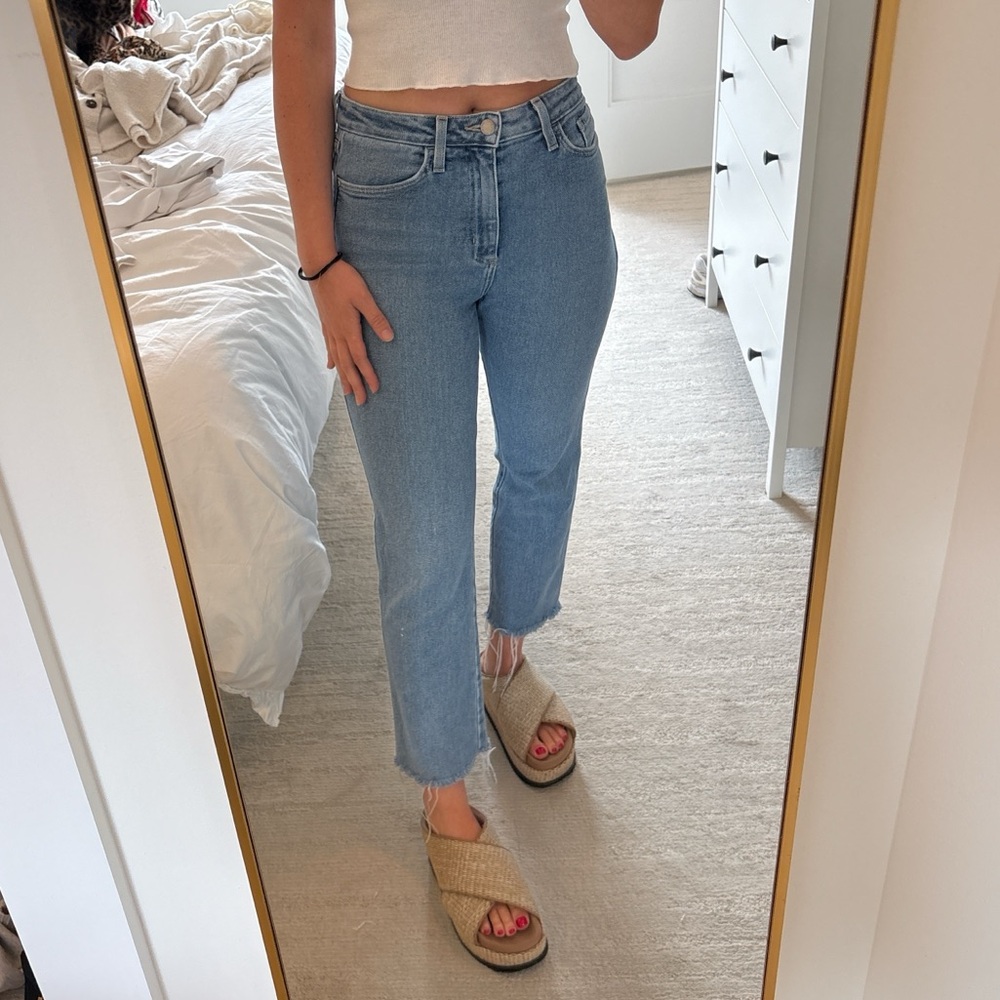 Cropped raw hem jeans